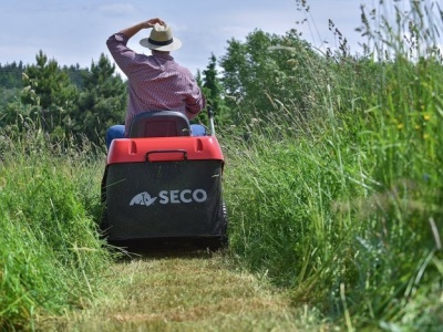 Zahradní traktor Seco Challenge AJ + ZDARMA sklopný vozík NT-2